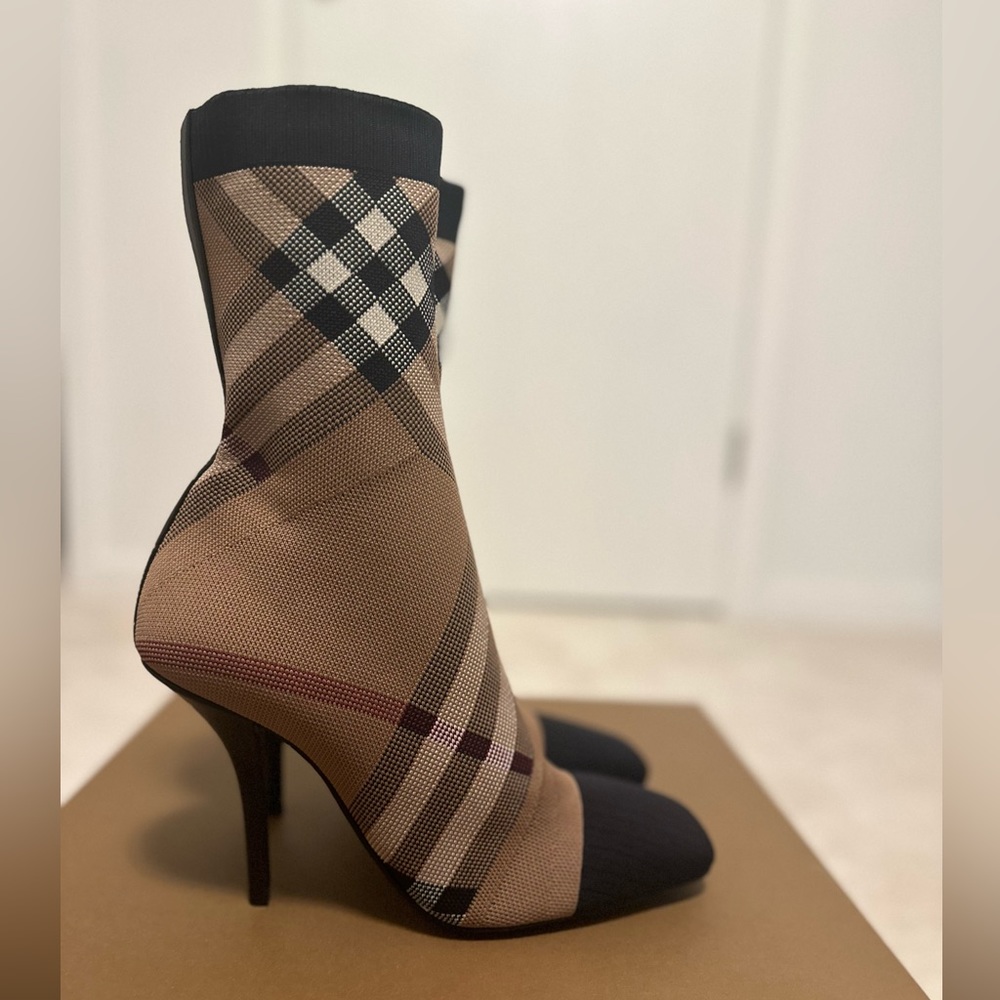 Burberry Knitted Check Sock Boots in Birch Brown